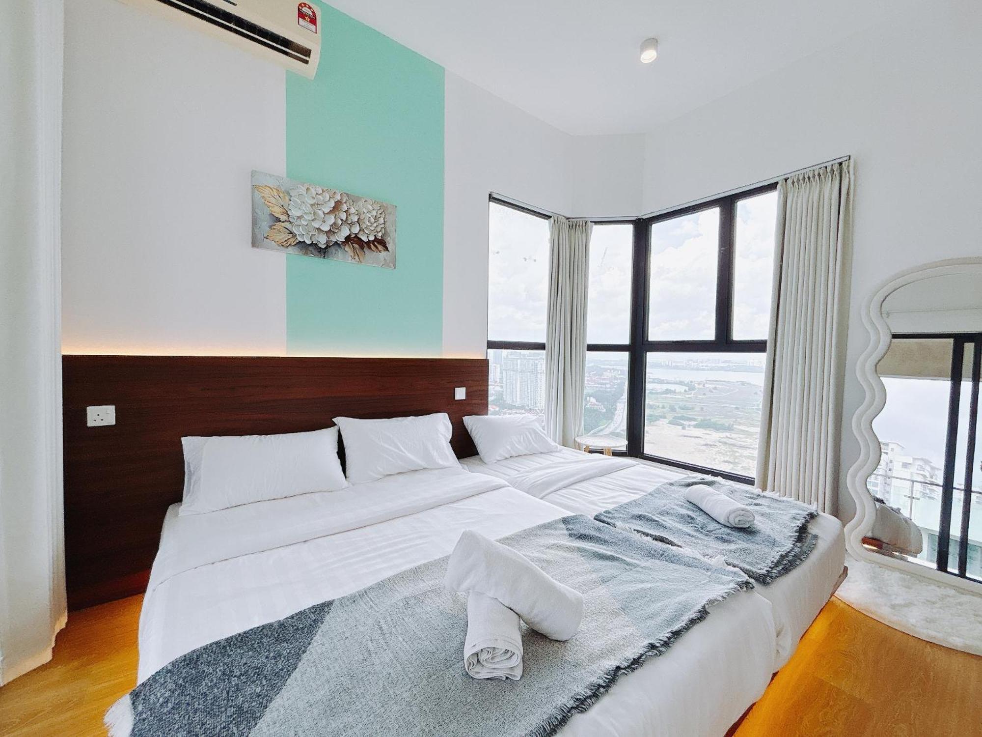 Ferienwohnung Seafront Country Garden Danga Bay By Lions Bay Johor Bahru Zimmer foto